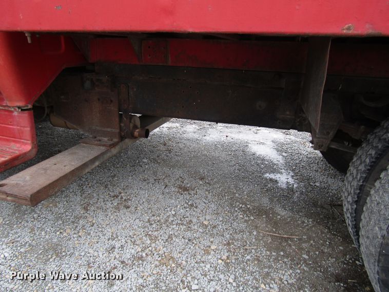 image for item DH8361 1961 GMC 4000 grain truck