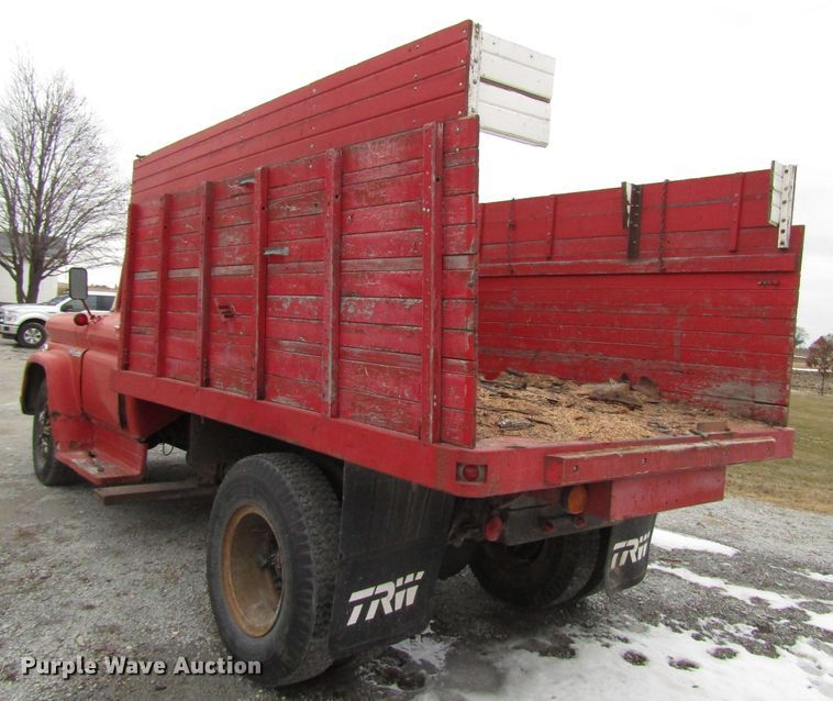 image for item DH8361 1961 GMC 4000 grain truck