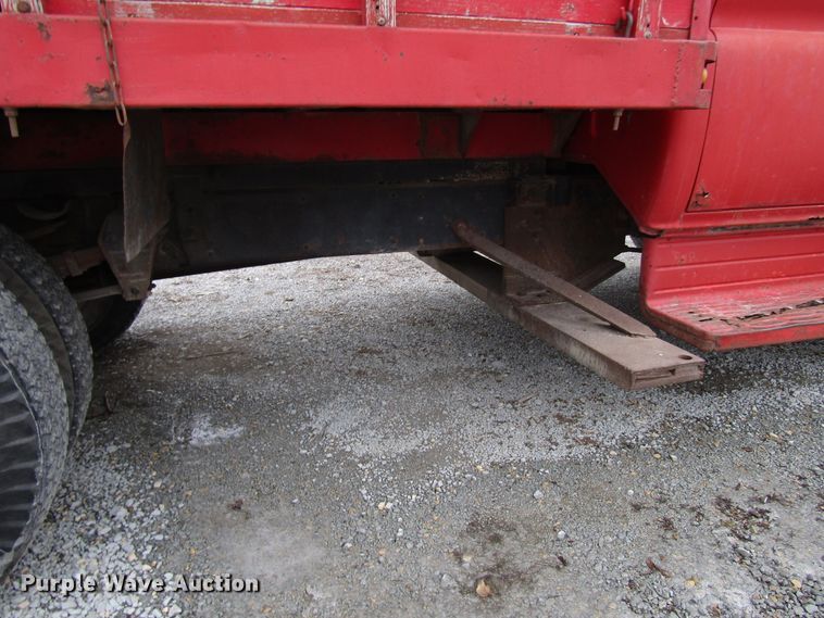 image for item DH8361 1961 GMC 4000 grain truck