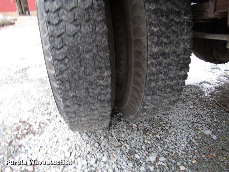 image for item DH8361 1961 GMC 4000 grain truck