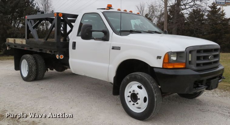 image for item DI2013 2000 Ford F550 Super Duty XL flatbed truck