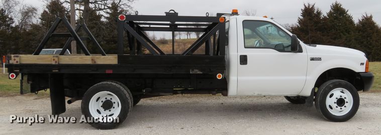 image for item DI2013 2000 Ford F550 Super Duty XL flatbed truck