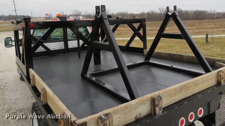 image for item DI2013 2000 Ford F550 Super Duty XL flatbed truck