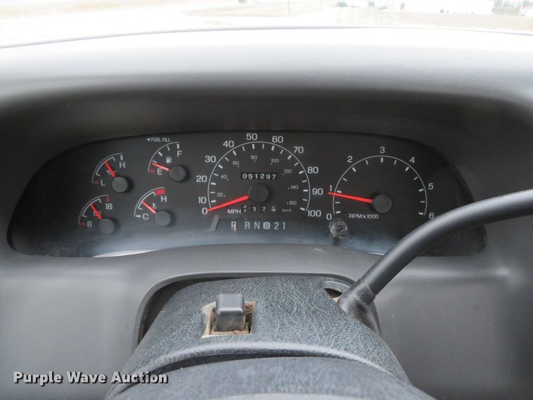 image for item DI2013 2000 Ford F550 Super Duty XL flatbed truck