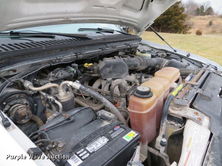 image for item DI2013 2000 Ford F550 Super Duty XL flatbed truck