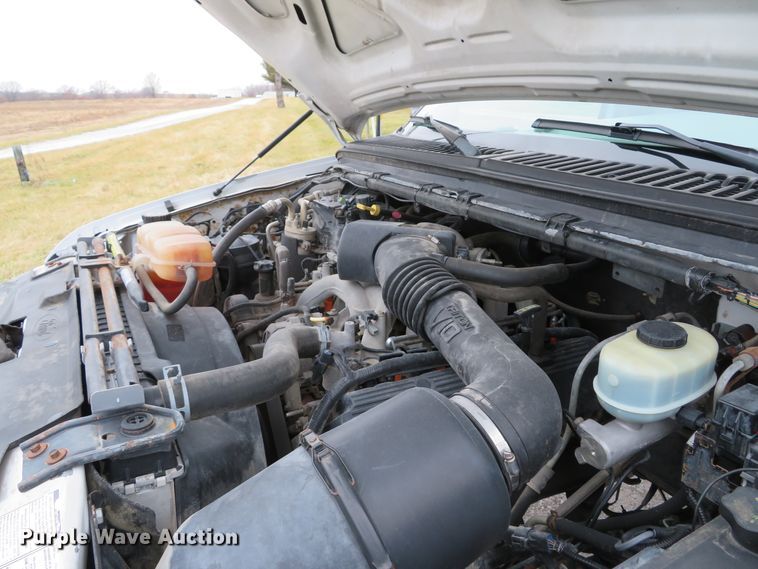 image for item DI2013 2000 Ford F550 Super Duty XL flatbed truck