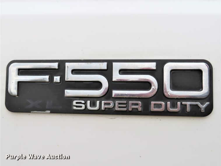 image for item DI2013 2000 Ford F550 Super Duty XL flatbed truck