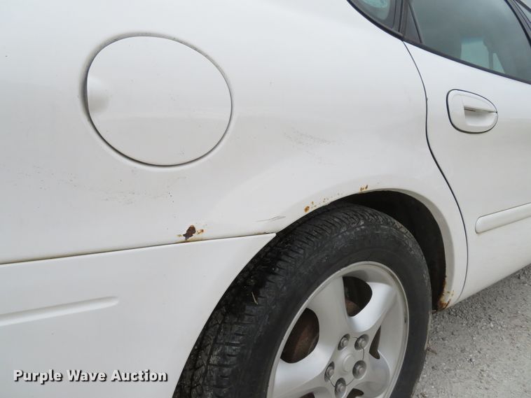 image for item DI2020 2001 Ford Taurus SE