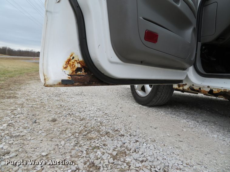 image for item DI2020 2001 Ford Taurus SE