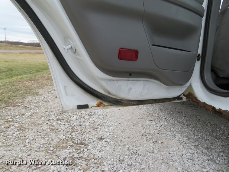 image for item DI2020 2001 Ford Taurus SE