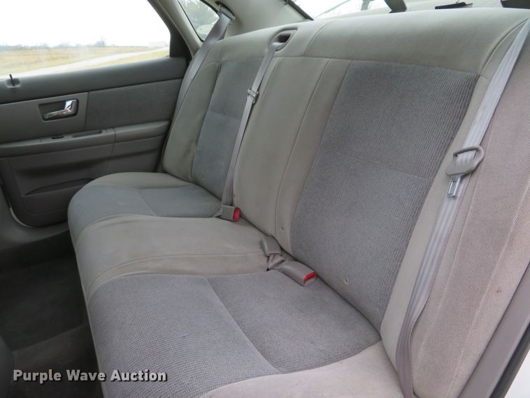 image for item DI2020 2001 Ford Taurus SE