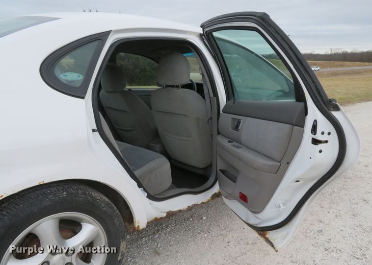 image for item DI2020 2001 Ford Taurus SE