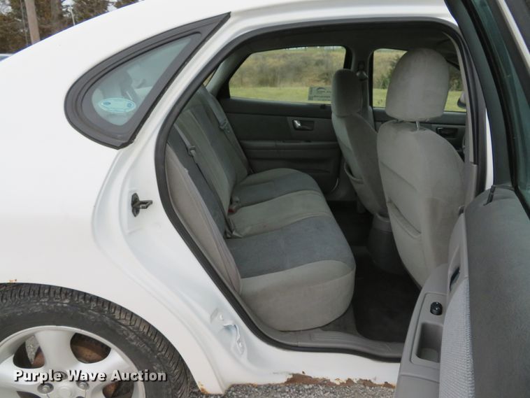 image for item DI2020 2001 Ford Taurus SE