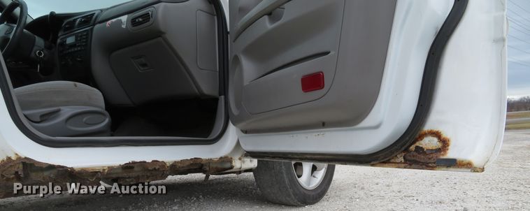 image for item DI2020 2001 Ford Taurus SE