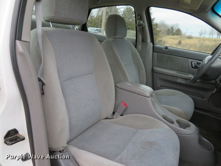 image for item DI2020 2001 Ford Taurus SE