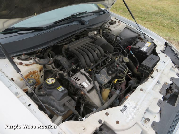 image for item DI2020 2001 Ford Taurus SE