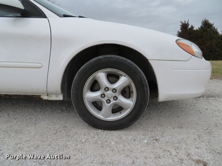 image for item DI2020 2001 Ford Taurus SE