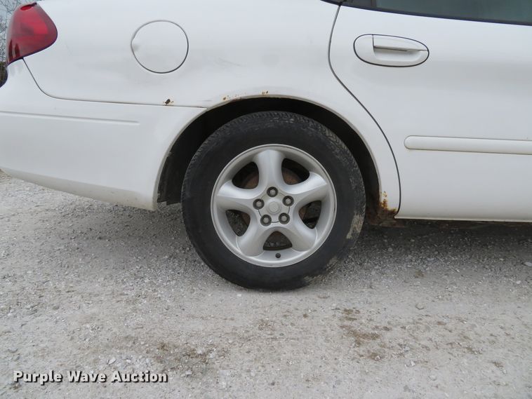 image for item DI2020 2001 Ford Taurus SE