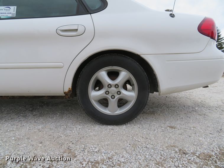 image for item DI2020 2001 Ford Taurus SE