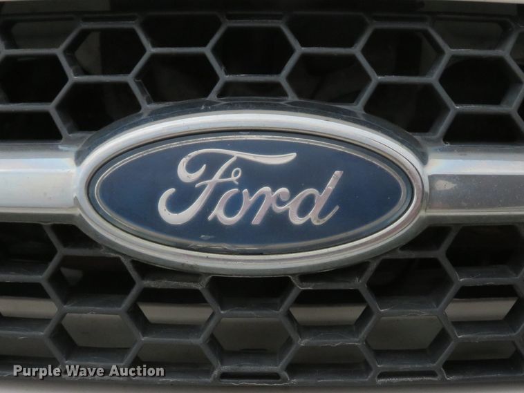 image for item DI2020 2001 Ford Taurus SE