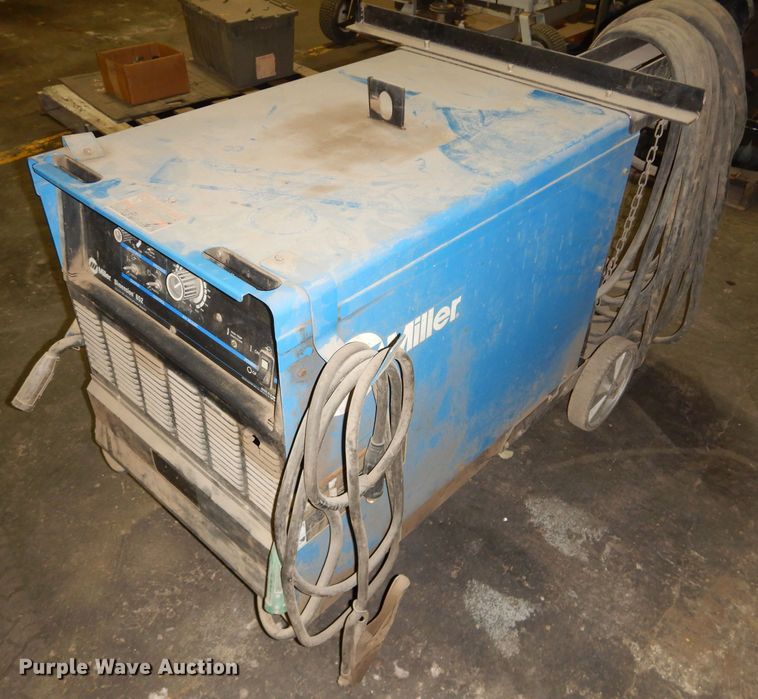 image for item DI9176 Miller Dimension 652 welder