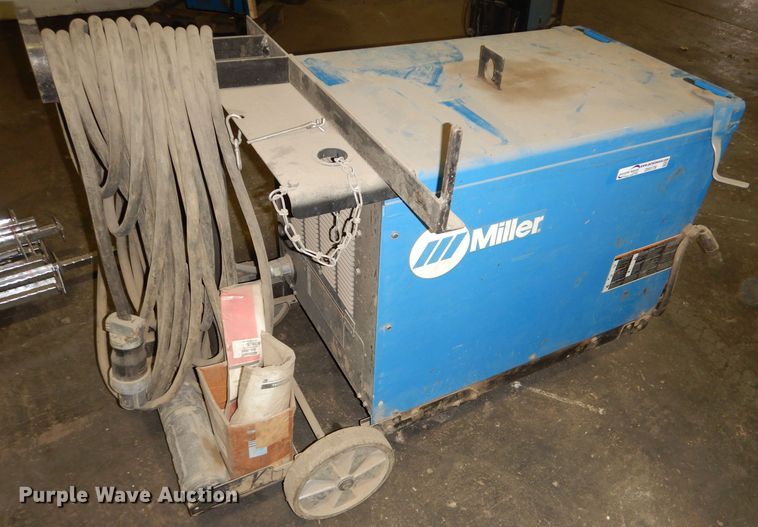 image for item DI9176 Miller Dimension 652 welder
