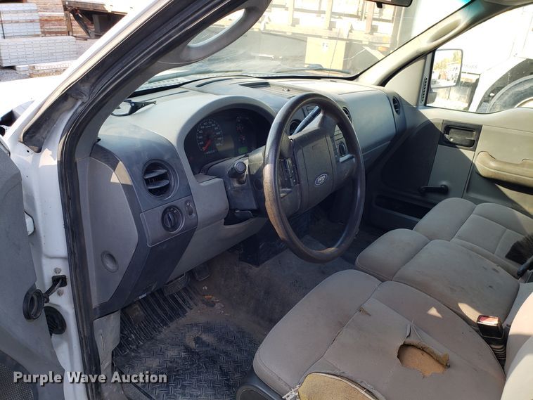 image for item ET9915 2006 Ford F150 pickup truck