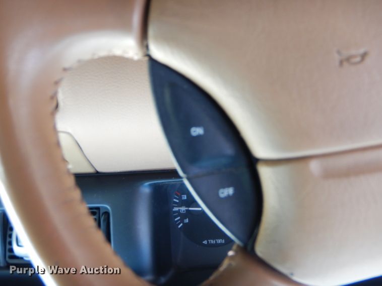 image for item EY9328 1994 Lincoln Mark VIII