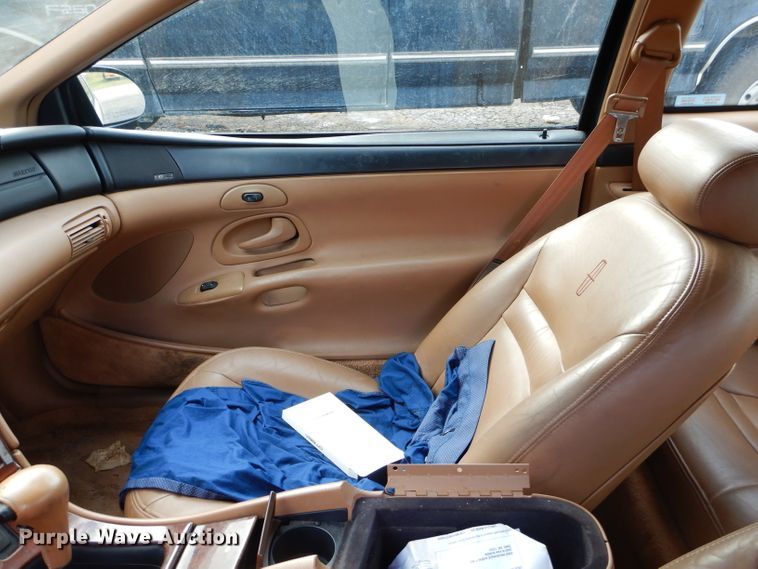 image for item EY9328 1994 Lincoln Mark VIII