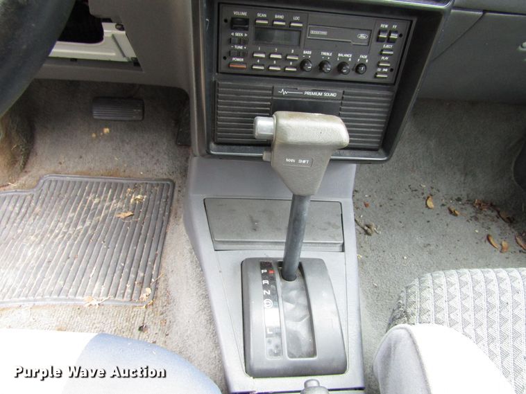 image for item FD9330 1992 Mercury Capri convertible