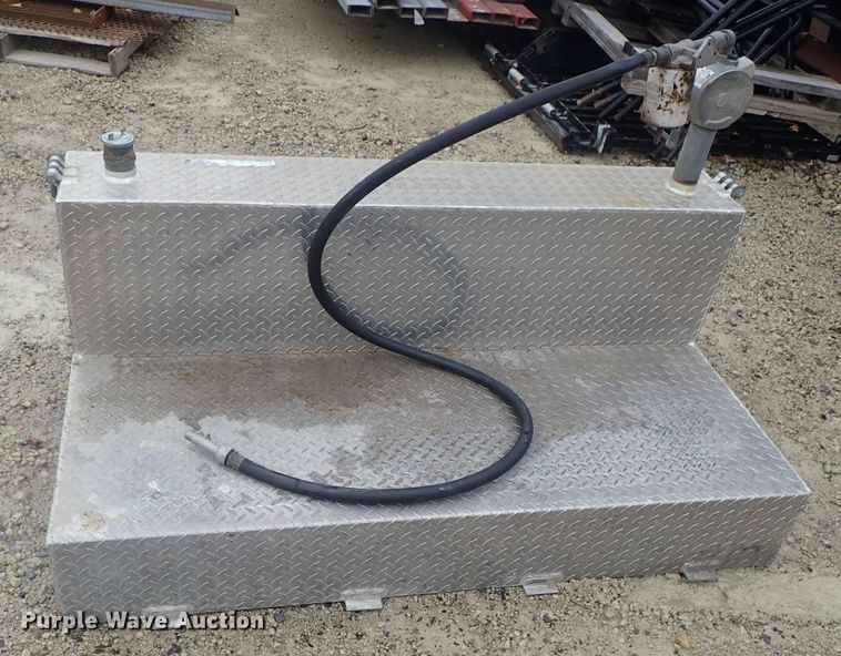 image for item FF9327 L-shaped fuel tank