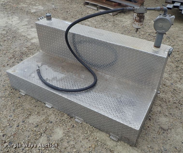 image for item FF9327 L-shaped fuel tank