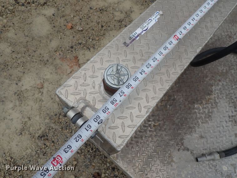 image for item FF9327 L-shaped fuel tank