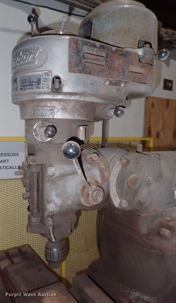 image for item FF9331 Bridgeport vertical milling machine