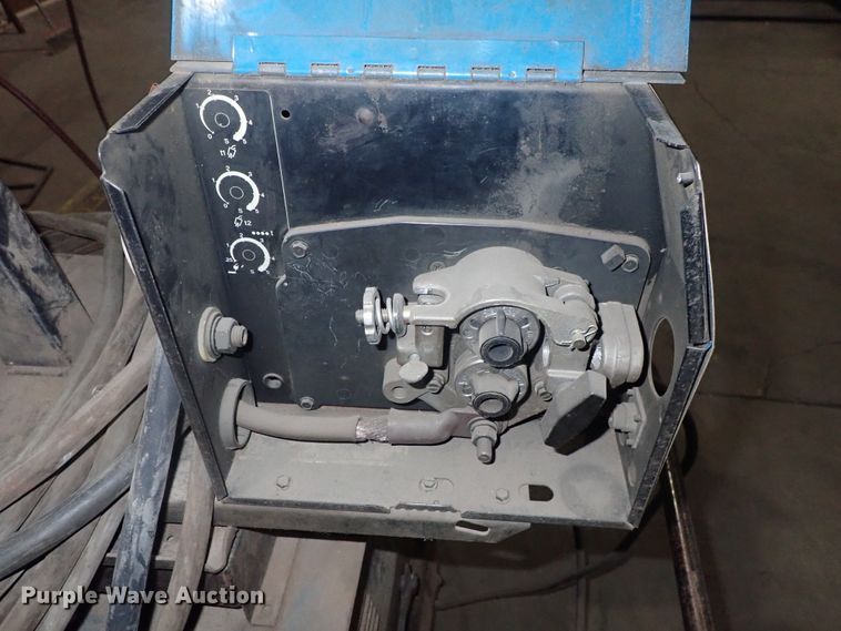 image for item FF9332 Miller CP302 welder