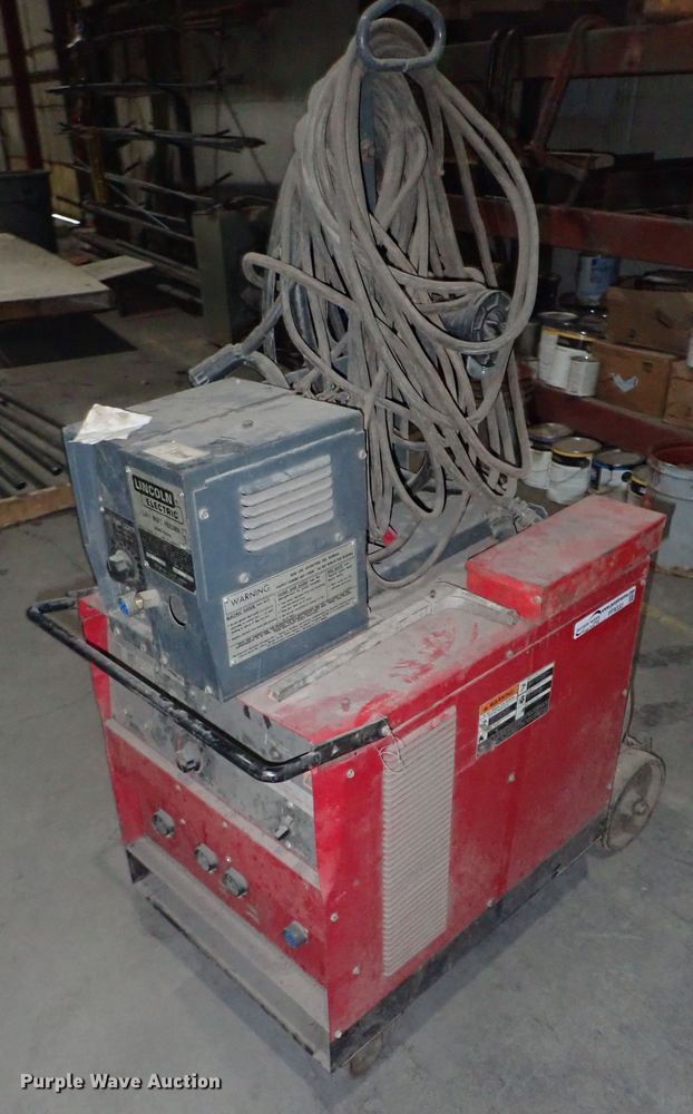 image for item FF9333 Lincoln Idealarc CV-300 welder