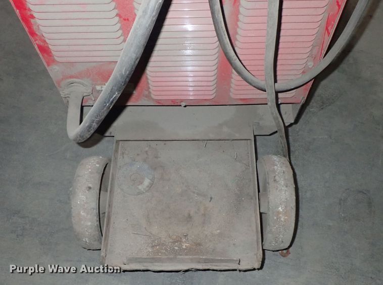 image for item FF9333 Lincoln Idealarc CV-300 welder