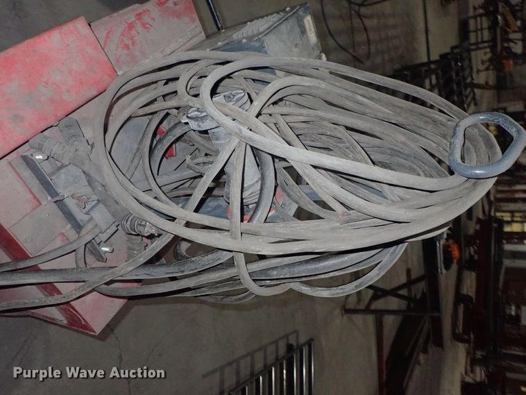 image for item FF9333 Lincoln Idealarc CV-300 welder