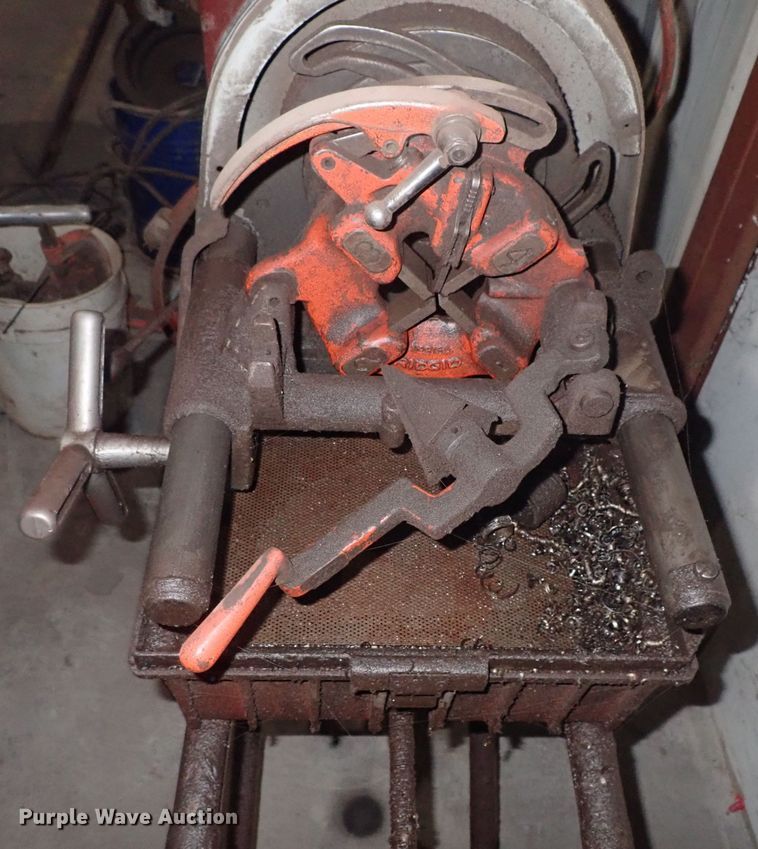 image for item FF9334 Ridgid 1822-I pipe threader