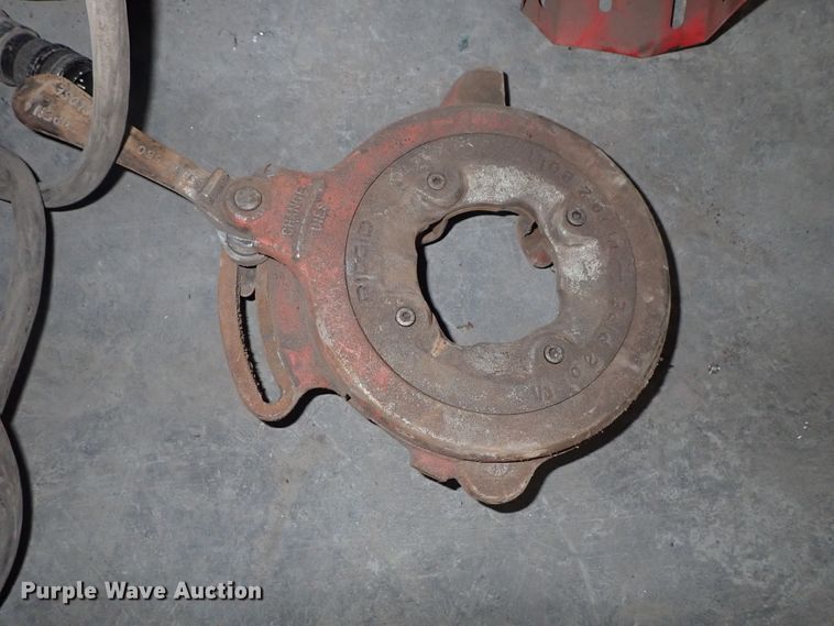 image for item FF9334 Ridgid 1822-I pipe threader