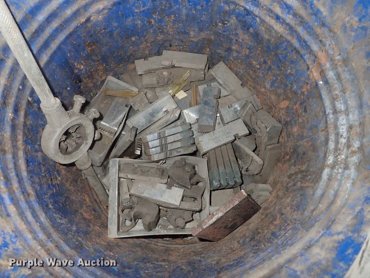 image for item FF9334 Ridgid 1822-I pipe threader