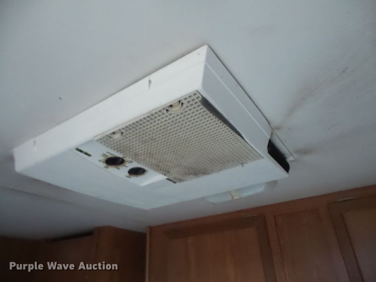 image for item FJ9040 2004 Coachman 248 TBG camper