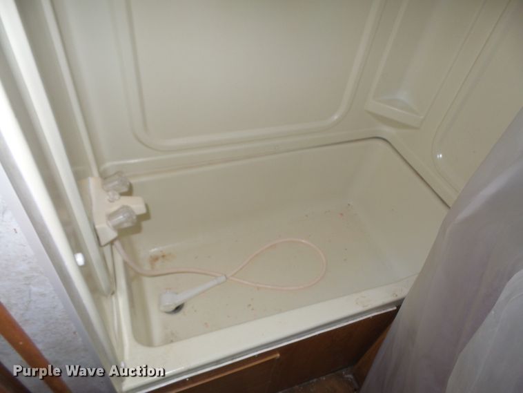 image for item FJ9040 2004 Coachman 248 TBG camper