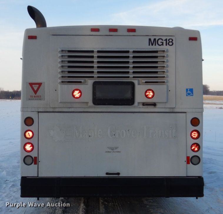 image for item FU9066 2006 New Flyer D40LF coach bus