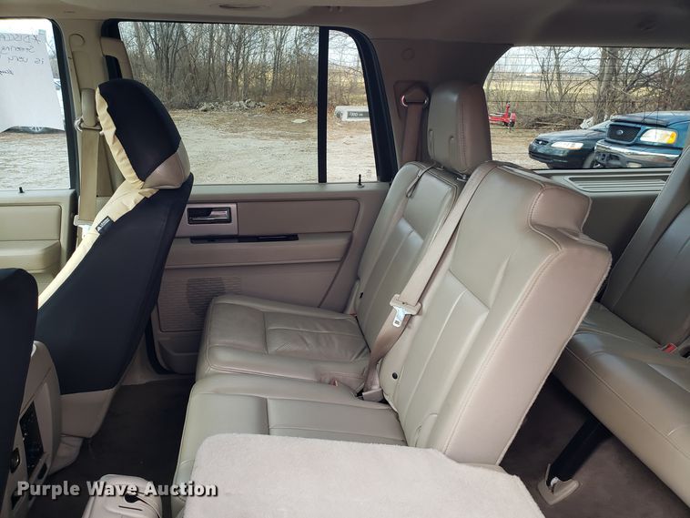 image for item GA9396 2011 Ford Expedition SUV