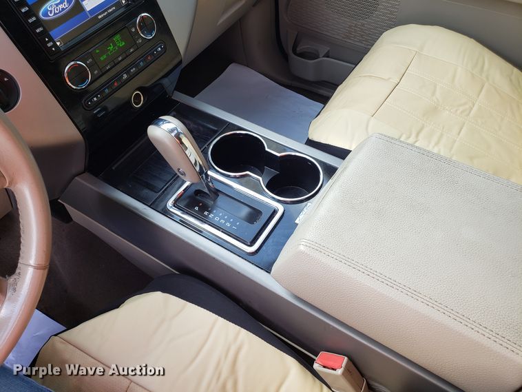 image for item GA9396 2011 Ford Expedition SUV