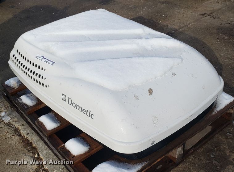 image for item GA9398 Dometic rooftop AC and heat unit