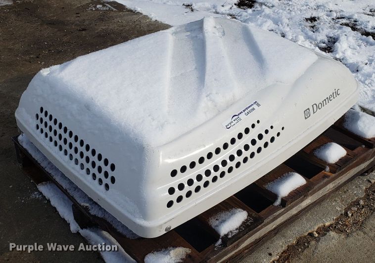image for item GA9398 Dometic rooftop AC and heat unit