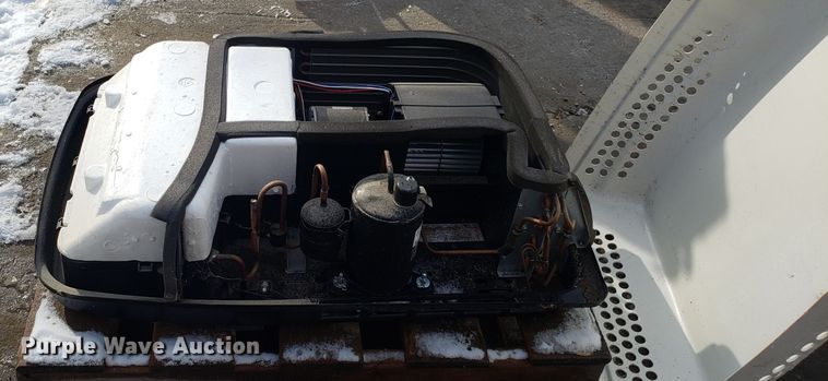 image for item GA9398 Dometic rooftop AC and heat unit