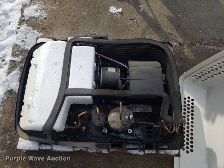 image for item GA9398 Dometic rooftop AC and heat unit